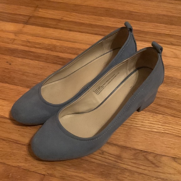 Blue Suede Pumps- 1 inch Heel - Picture 3 of 4
